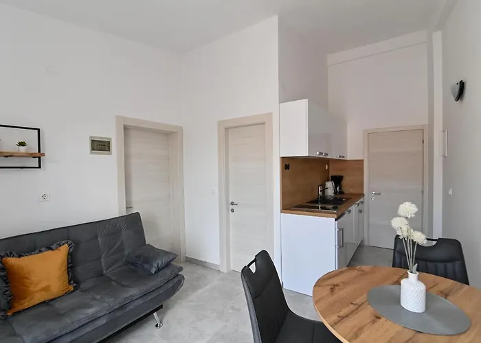 Andrea I Apartament *